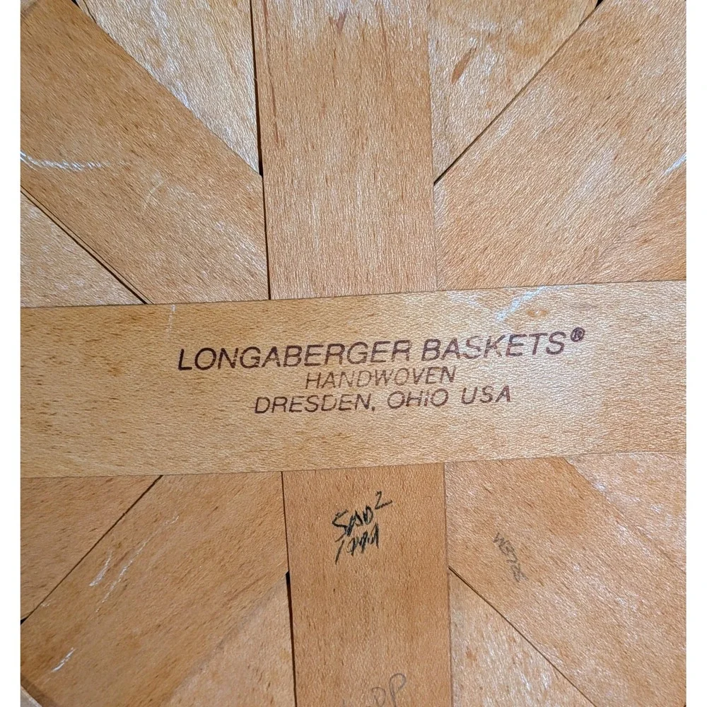 Longaberger Baskets Handwoven Woven Wood Strip Basket Leather Handles‎ 10 in.